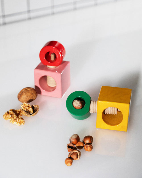 ES20 yellow, green Nutcracker Alessi 1