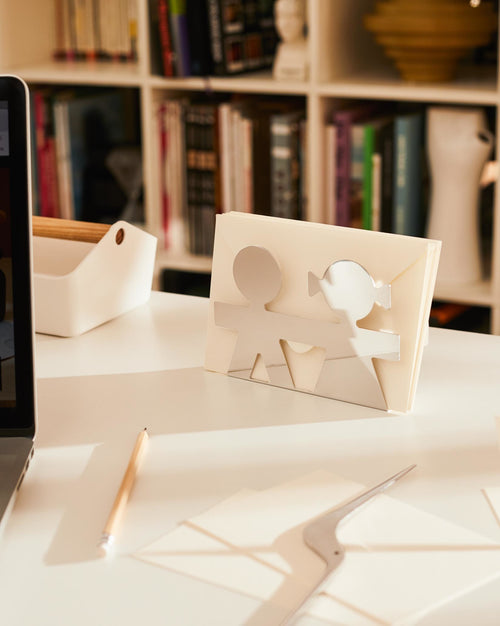 Girotondo Default Title Envelope holder Alessi 1